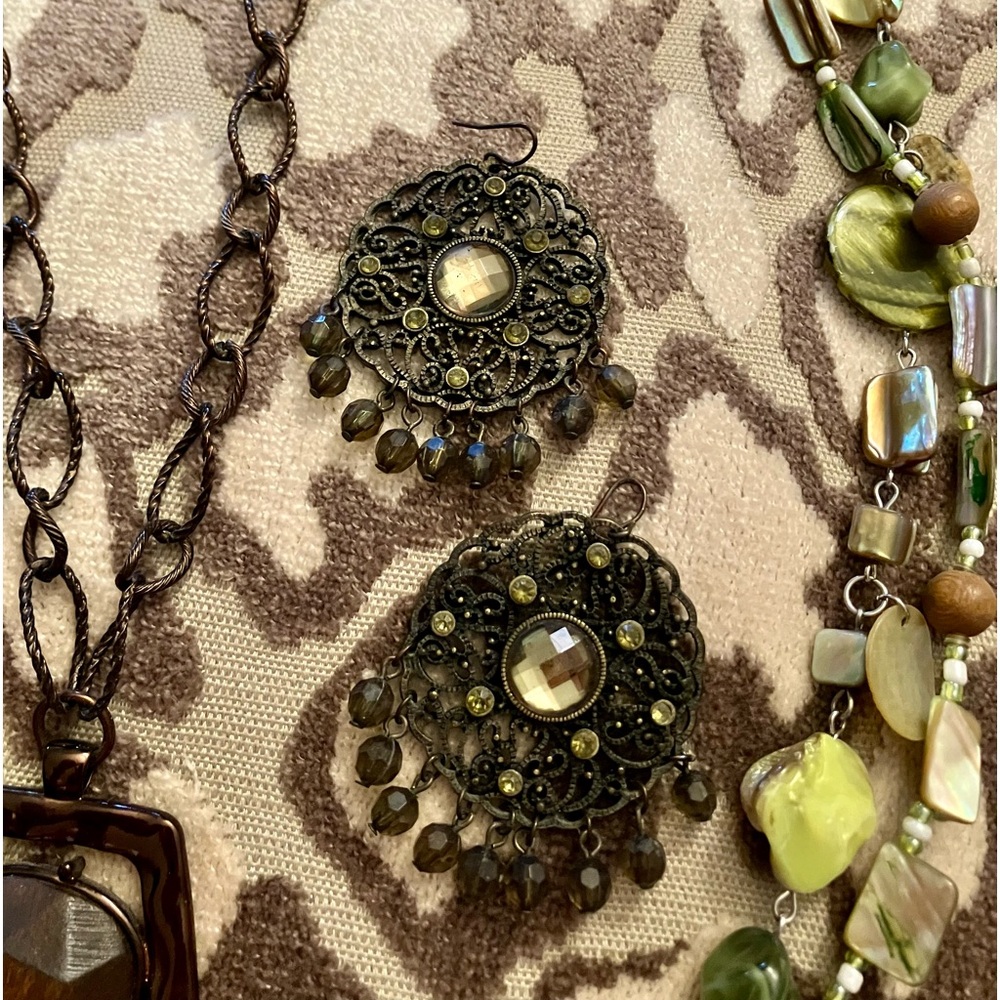 Boho/Gypsy Jewelry Assortment, necklaces, earrings, bracelet, in hues of green.